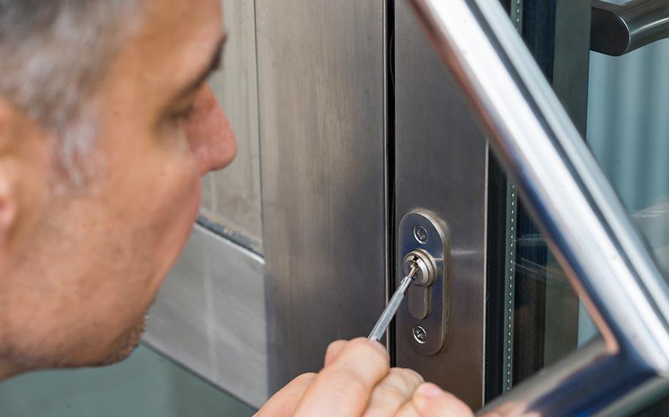 serrurier tarif changement serrure Paris 20